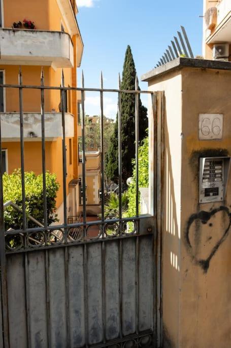 Serendipity Vatican Door House Roma Exterior foto